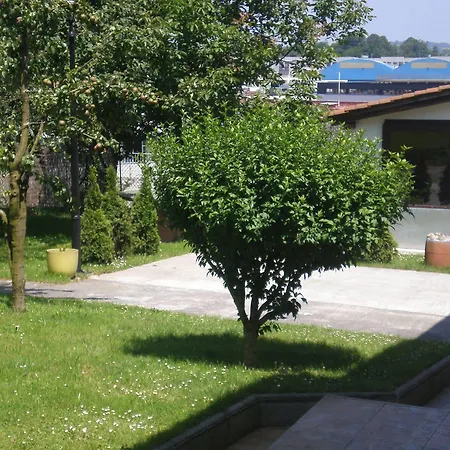 Gure Ametsa Pensión *